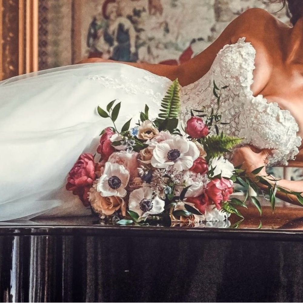 Wedding dress